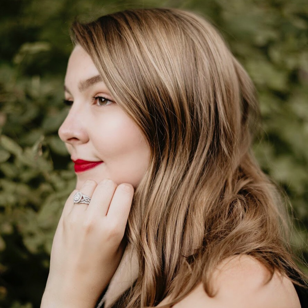 Meet Your Posher, Mackenzie Joy!
